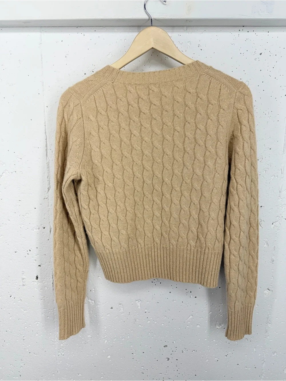 Cashmere Women’s Small Fitted Beige Gold Cable-Knit Crewneck Sweater with Lurex